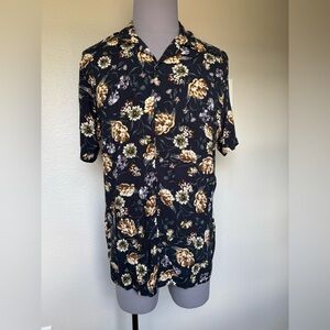 Denim & Flower Black Floral Short-Sleeve Button-Down Shirt